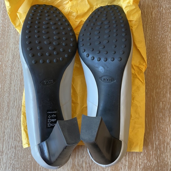 Tod’s Women’s Leather Gray Block Black Heel Size 38 - Picture 8 of 14